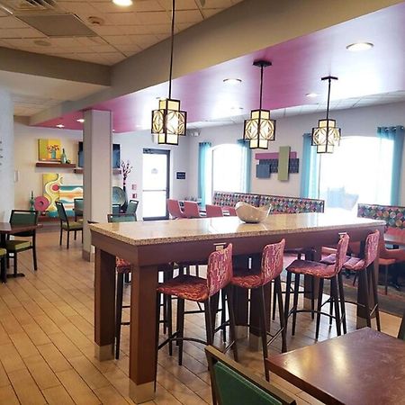Hampton Inn Johnstown Geistown Bagian luar foto