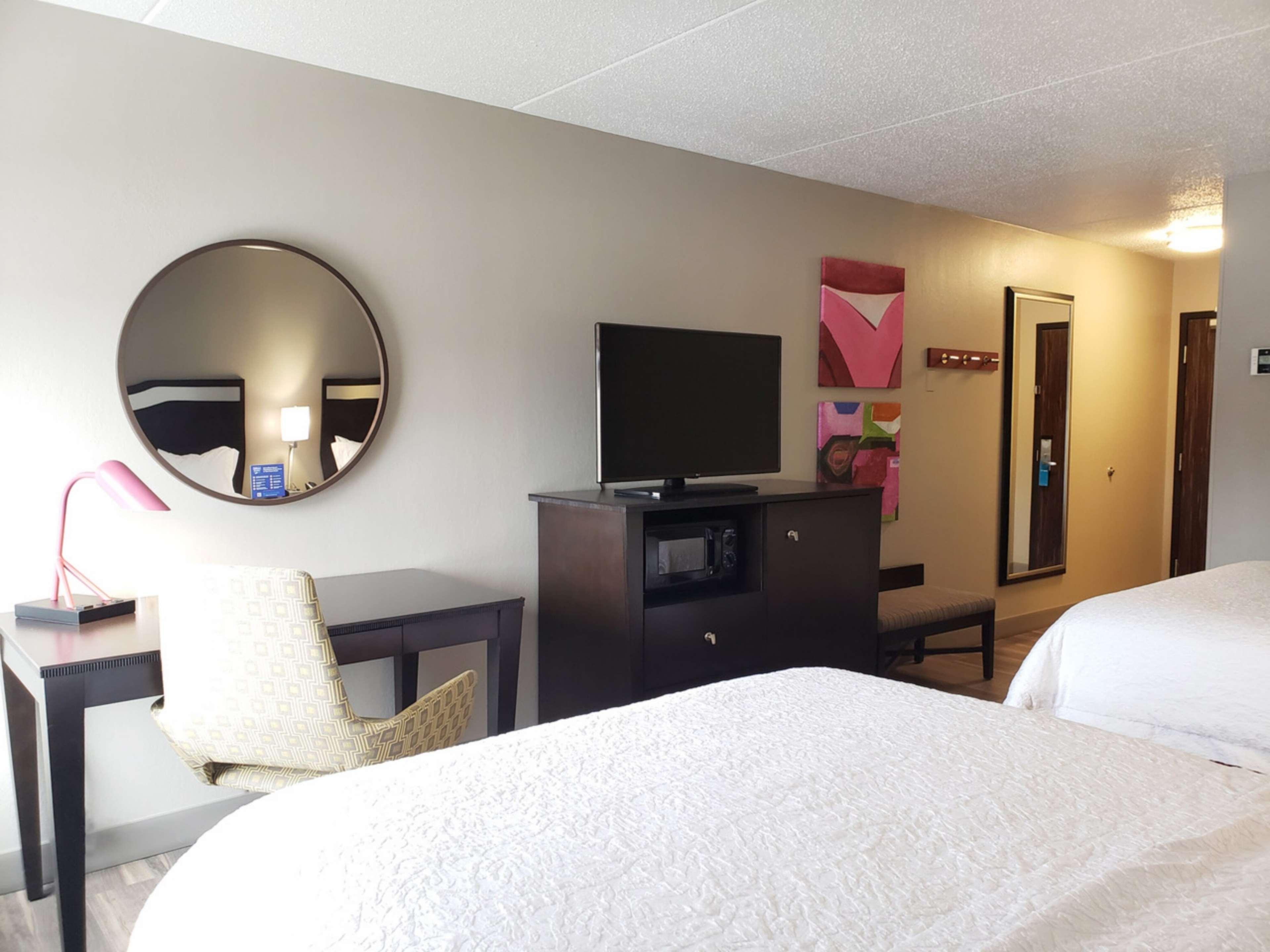 Hampton Inn Johnstown Geistown Bagian luar foto