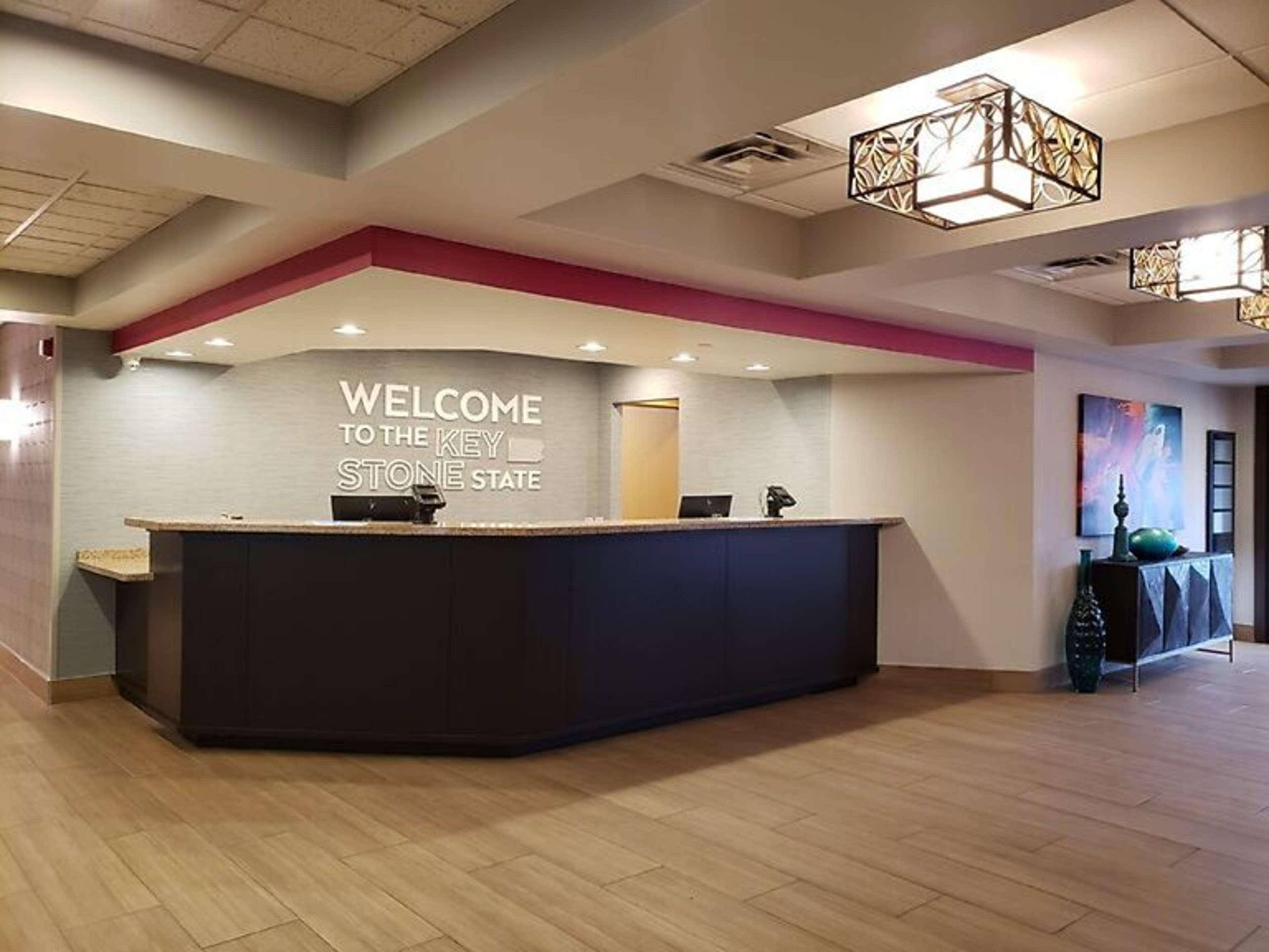 Hampton Inn Johnstown Geistown Bagian luar foto