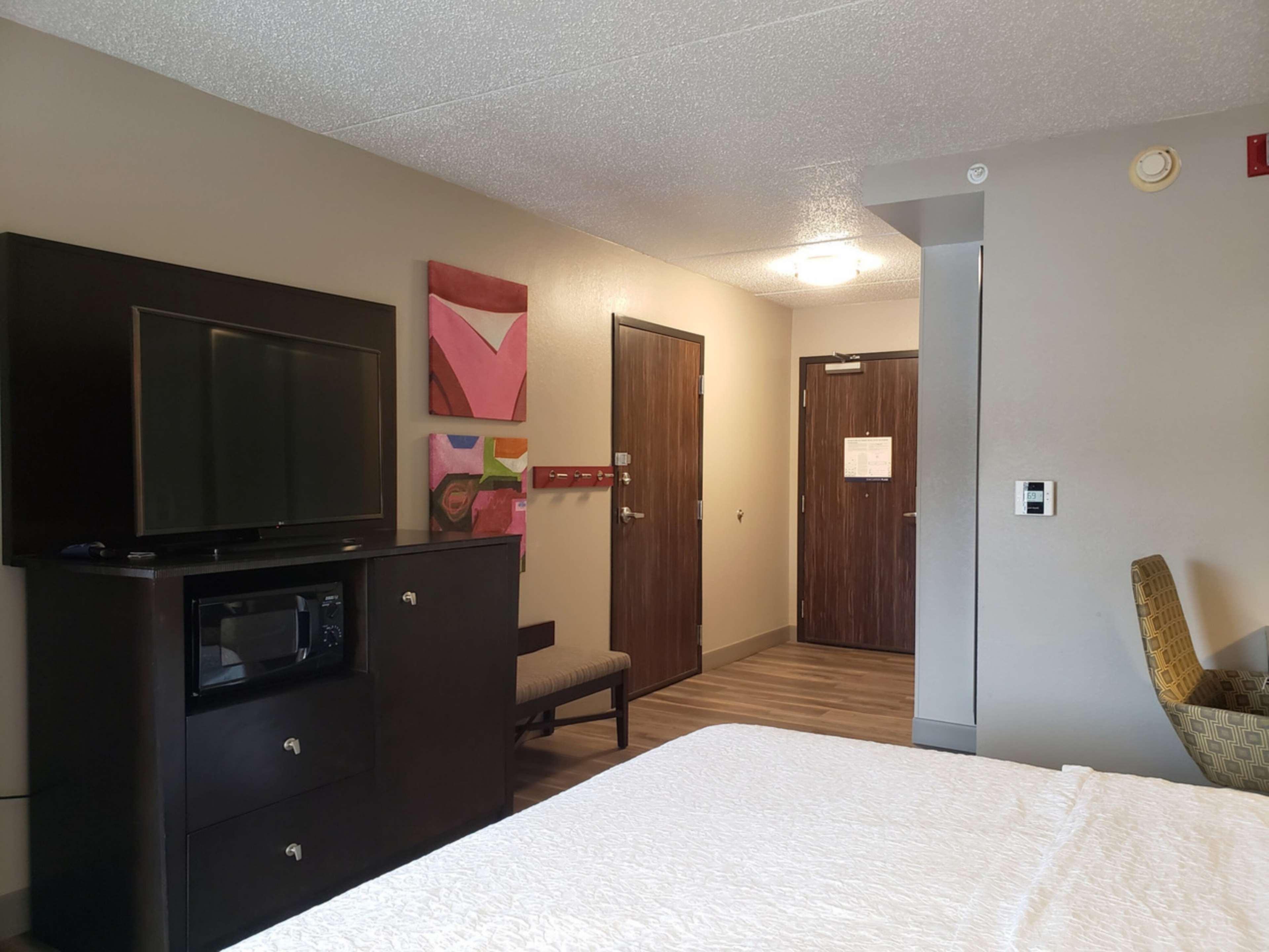 Hampton Inn Johnstown Geistown Bagian luar foto
